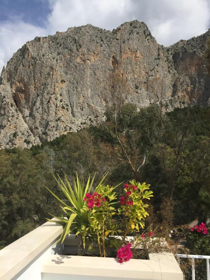 El Nido Del Chorro Hotel Malaga Exterior photo